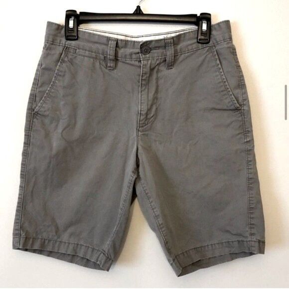 Sonoma Men’s Gray Flat Front Shorts Size 30 Waist - Picture 1 of 6